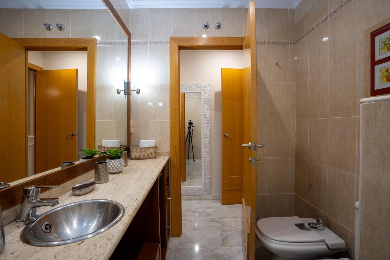 Reina Aixa- Apartamento Centro Granada Kültér fotó