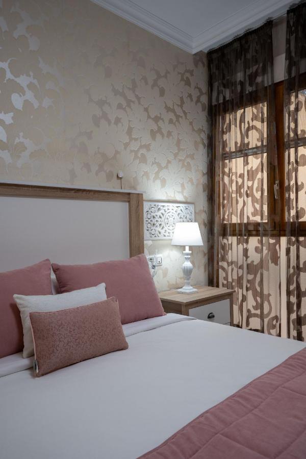 Reina Aixa- Apartamento Centro Granada Kültér fotó