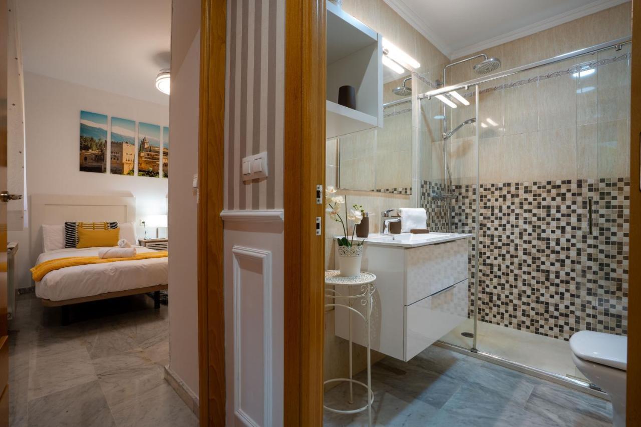 Reina Aixa- Apartamento Centro Granada Kültér fotó